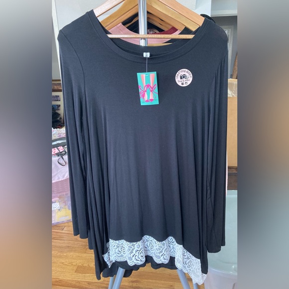 Zenana Outfitters Tops - Women’s long sleeve blouse with lace design new sizes medium thru xl